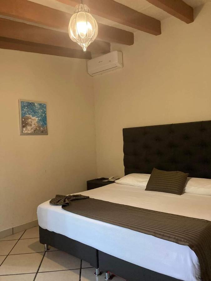 Casa Maria Emilia Otel Cuernavaca Dış mekan fotoğraf